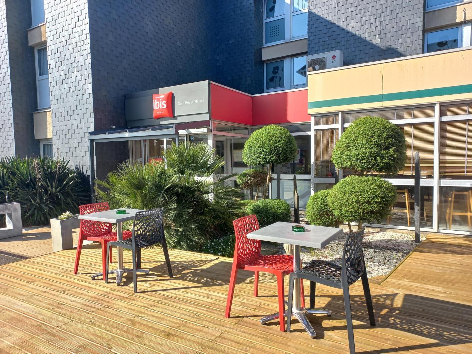 Ibis Saint Brieuc Yffiniac Hotel Exterior foto